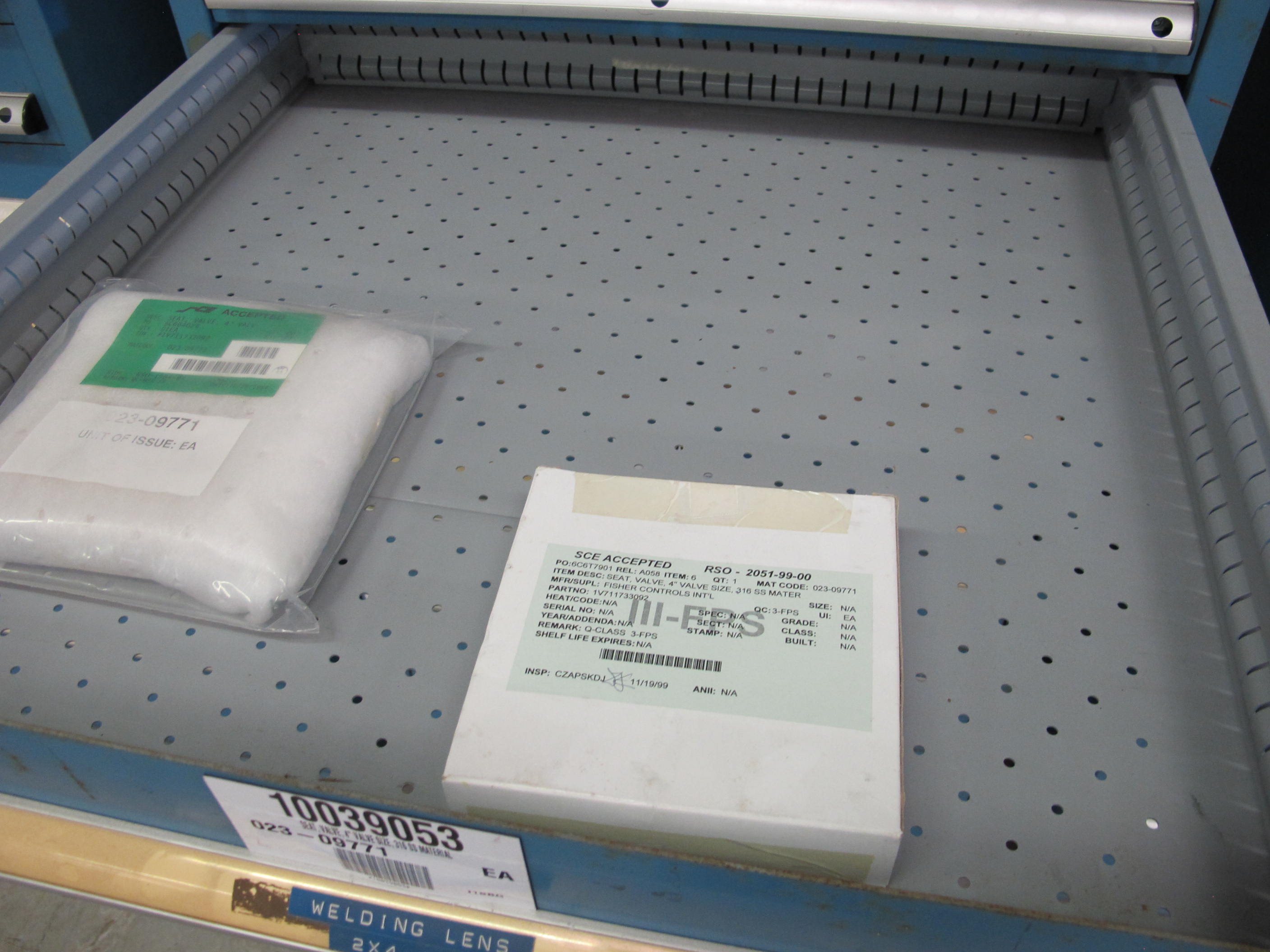 LISTA HEAVY DUTY 10-DRAWER PARTS CABINET W/ CONTENTS (W-44) LOADING & HANDLING FEE $25-